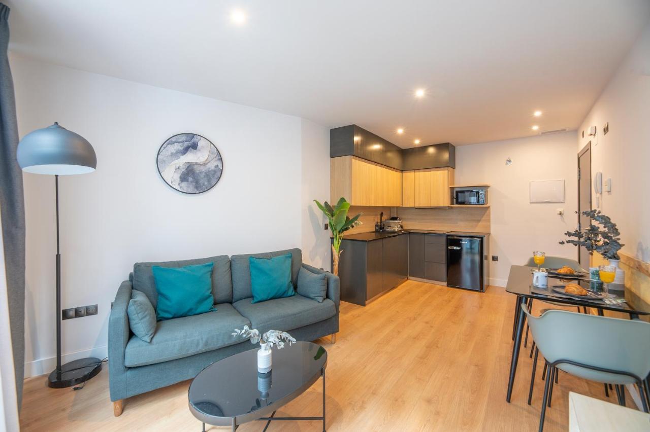 New Apartment -Shared Pool & Solarium- 1B 말라가 외부 사진